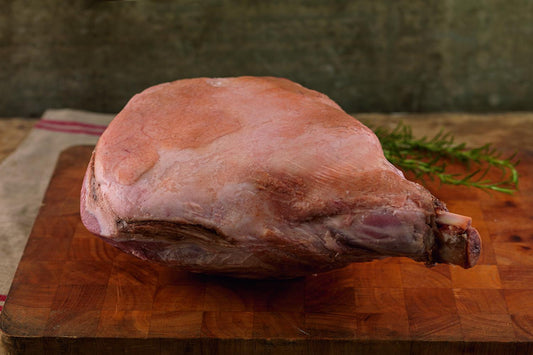 Large Whole Bone-In Smoked Wiltshire Ham